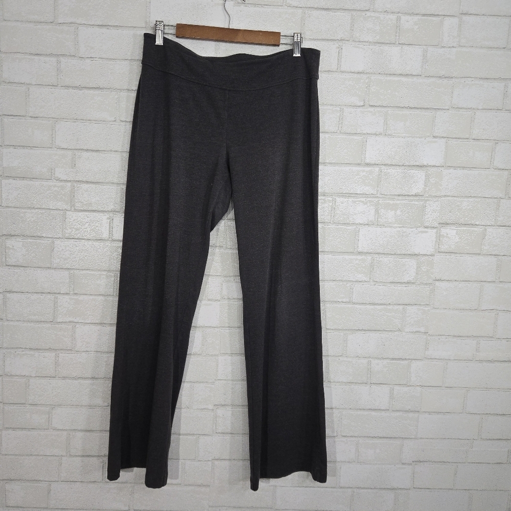 Energy Zone dark gray athletic bottoms - Picture 5 of 12